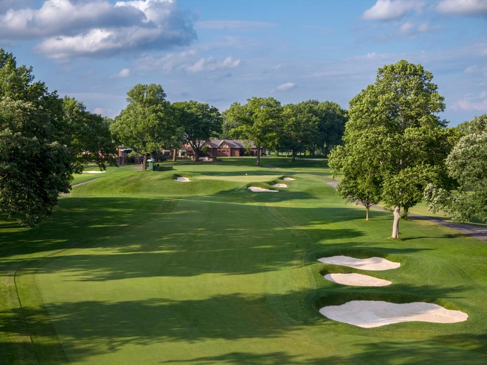 /content/dam/images/golfdigest/fullset/course-photos-for-places-to-play/Oak-Hill-Country-Club-18-East -8207.jpg