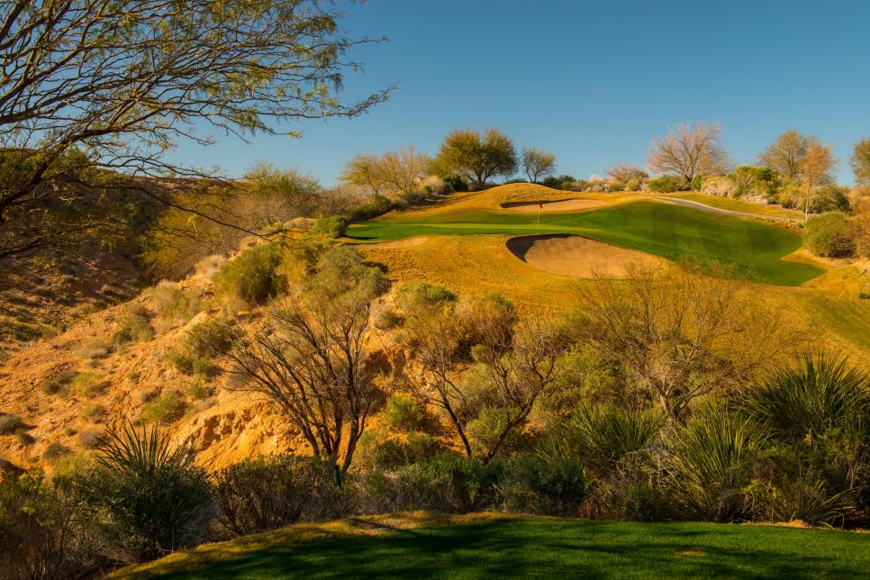 /content/dam/images/golfdigest/fullset/course-photos-for-places-to-play/Oasis Golf Club Palmer hole 7.jpg