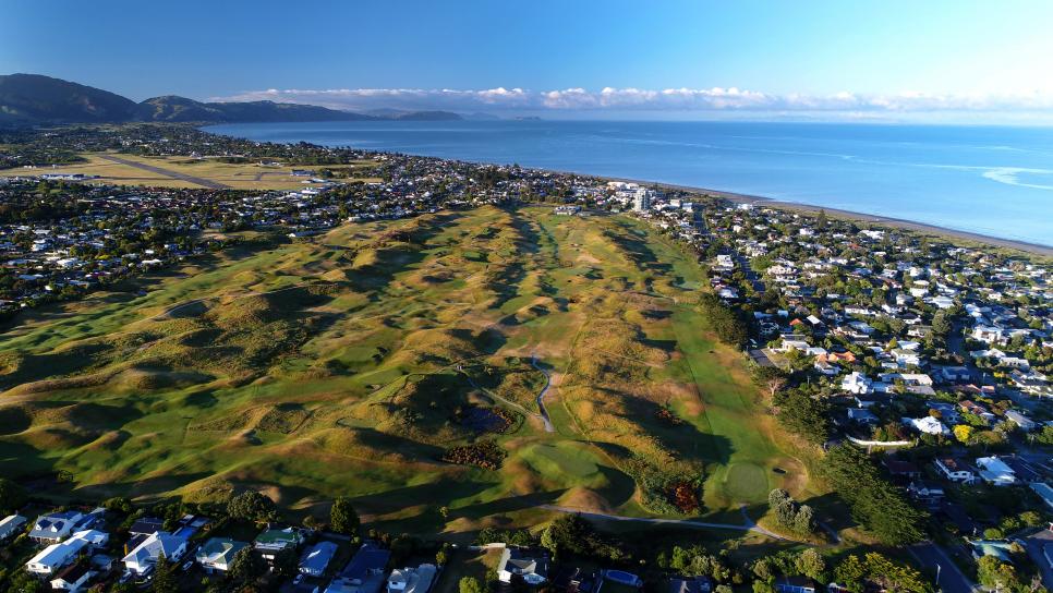 /content/dam/images/golfdigest/fullset/course-photos-for-places-to-play/Paraparaumu_AerialCourseWide_4139.jpg