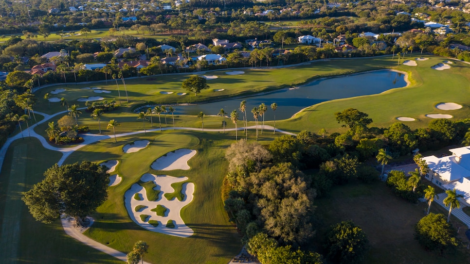 /content/dam/images/golfdigest/fullset/course-photos-for-places-to-play/Pine-Tree-GC-Hole13,14,15-Florida-2149.jpg