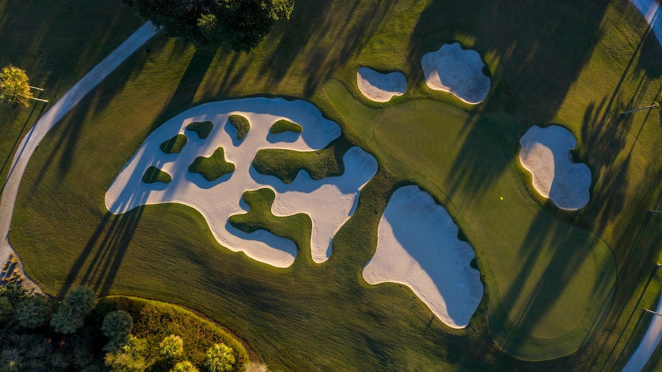 /content/dam/images/golfdigest/fullset/course-photos-for-places-to-play/Pine-Tree-GC-Hole13aerial-Florida-2149.jpg