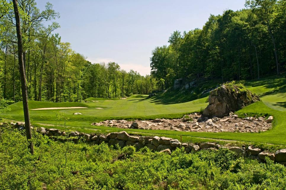 /content/dam/images/golfdigest/fullset/course-photos-for-places-to-play/Pound-Ridge-Golf-Course-Hole13-8257.jpg
