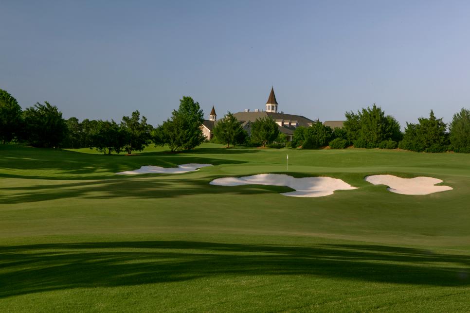 squire-creek-country-club-eighteenth-hole-22525