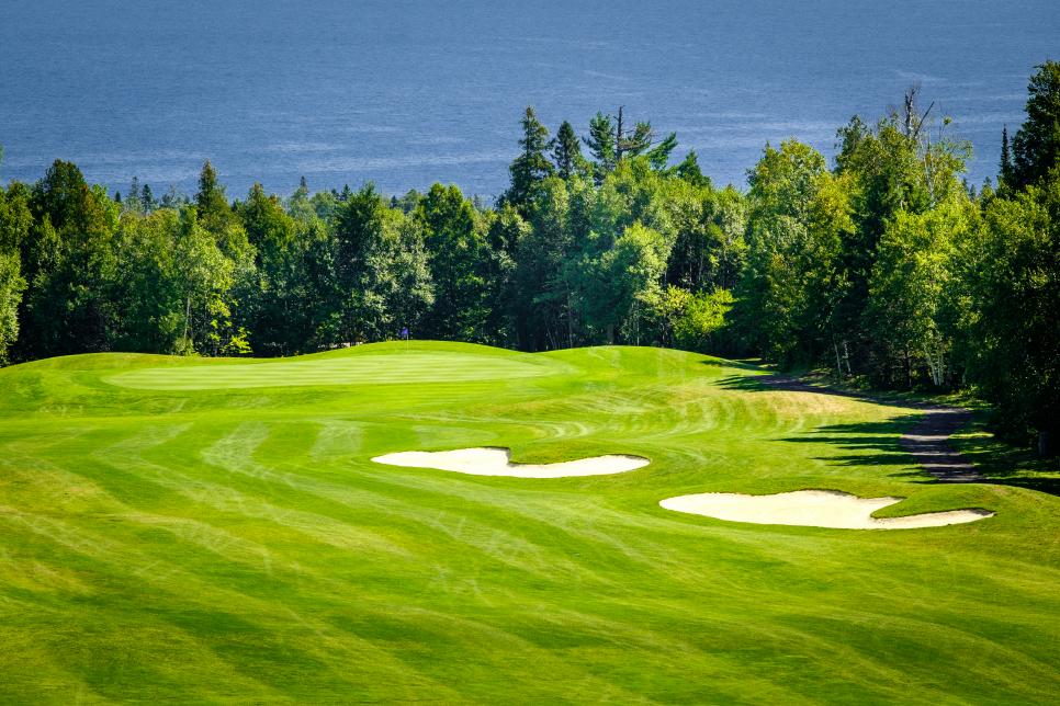 superior-national-lutsen-river-and-canyon-sixth-hole-6059