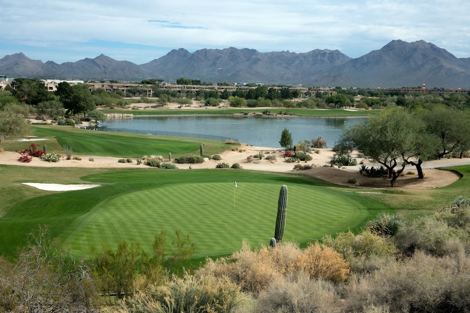 tpc-scottsdale-champions-first-hole-12553