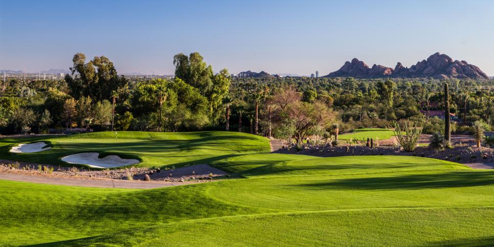 the-phoenician-golf-club-eleventh-hole-12971