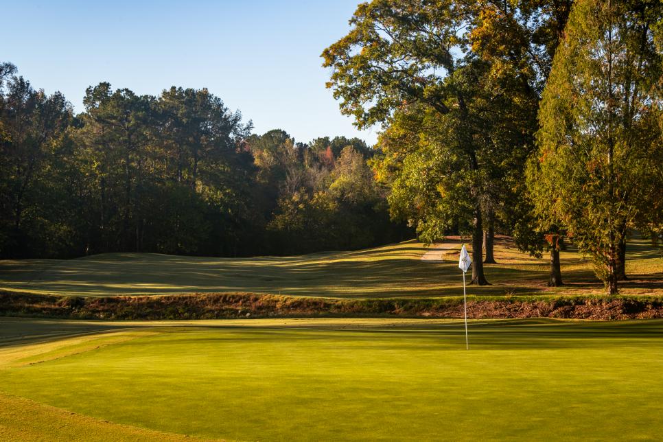 /content/dam/images/golfdigest/fullset/course-photos-for-places-to-play/Treyburn-3-North-Carolina-12957.jpg