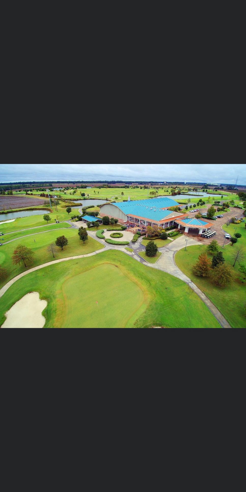 /content/dam/images/golfdigest/fullset/course-photos-for-places-to-play/Tunica-National-Green-23366.jpeg