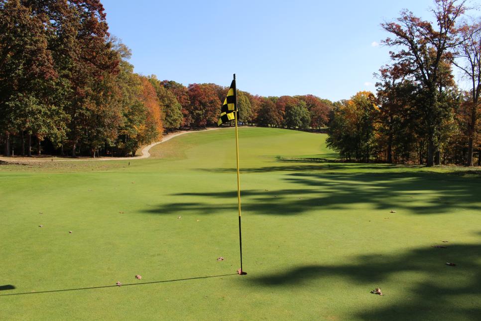 /content/dam/images/golfdigest/fullset/course-photos-for-places-to-play/University-Maryland-Green-5060.JPG