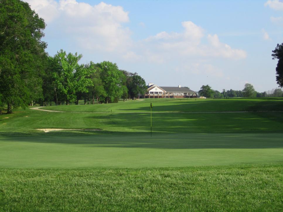 /content/dam/images/golfdigest/fullset/course-photos-for-places-to-play/University-Maryland-Hole10-5060.jpg