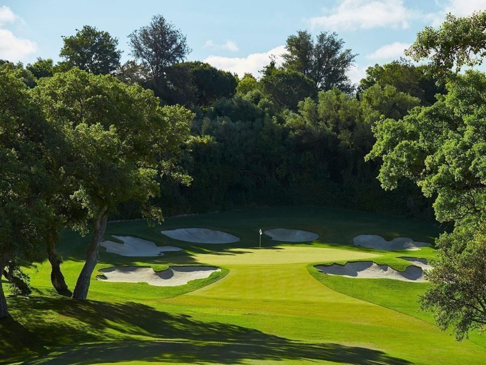 /content/dam/images/golfdigest/fullset/course-photos-for-places-to-play/Valderrama hole 6.jpg