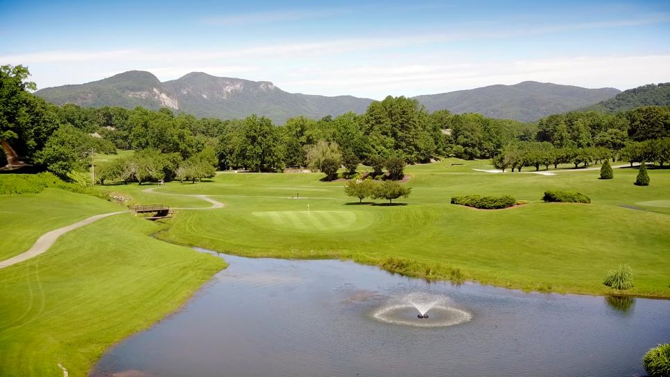 apple-valley-golf-course-at-rumbling-bald-resort-51609
