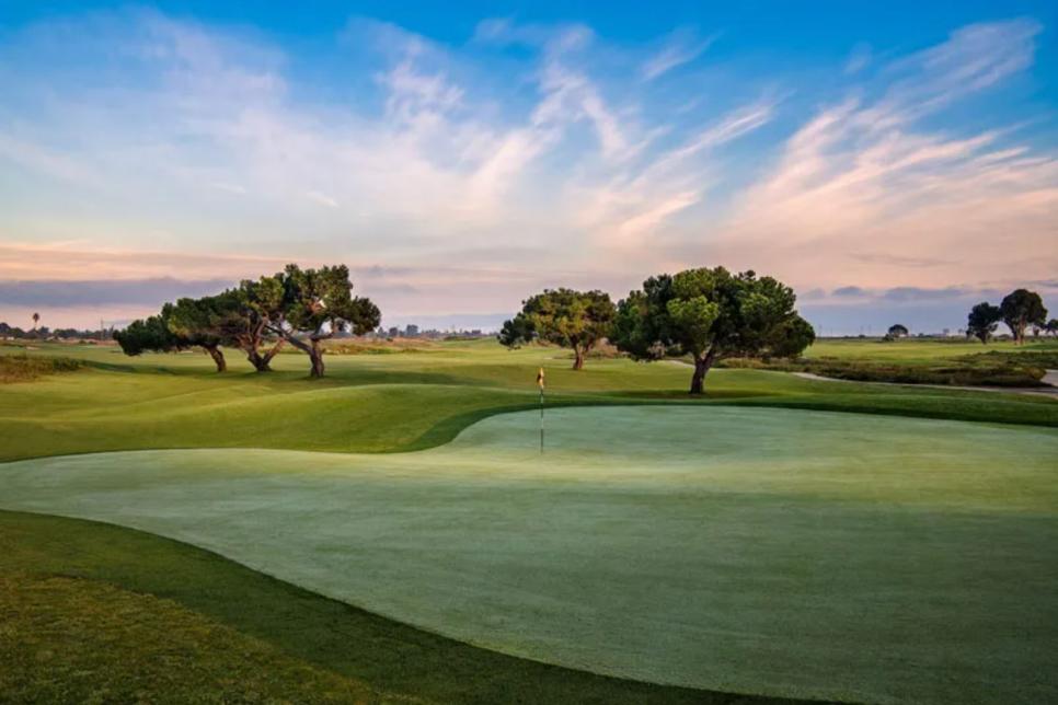 /content/dam/images/golfdigest/fullset/course-photos-for-places-to-play/baylands-golf-links-palo-alto-16714.jpg