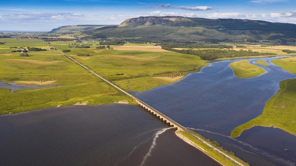 /content/dam/images/golfdigest/fullset/course-photos-for-places-to-play/bellarina-golfcourse-northern-ireland-galgorm.jpg