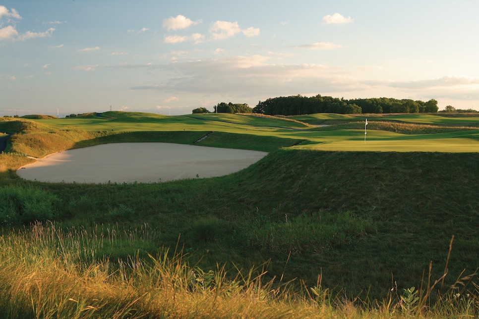 blackwolf-run-meadow-valleys-sixteenth-hole-12670