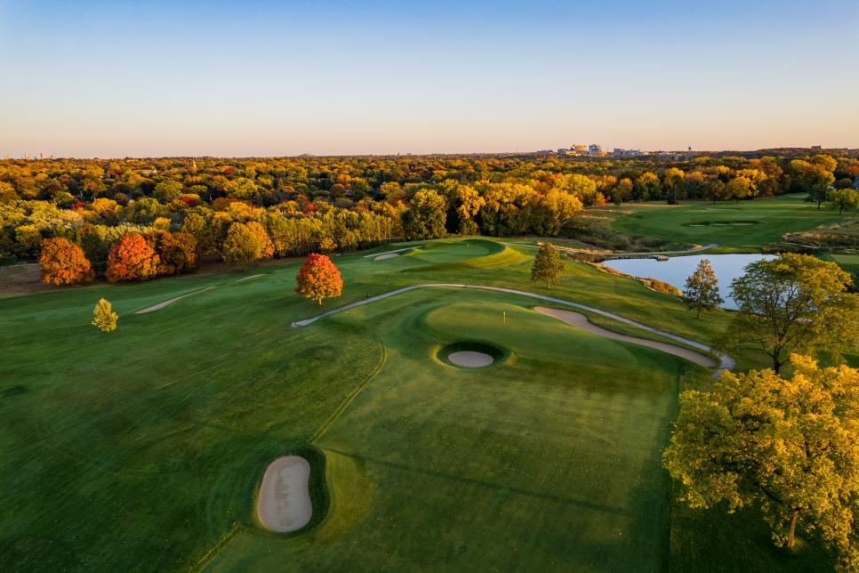 /content/dam/images/golfdigest/fullset/course-photos-for-places-to-play/blue-mound-golf-and-country-club-wisconsin-fifth-eighth-11928.jpg