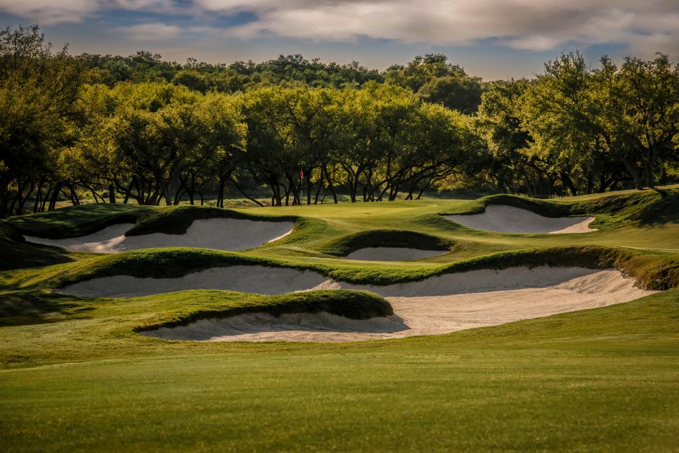 /content/dam/images/golfdigest/fullset/course-photos-for-places-to-play/briggs-ranch-san-antonio-texas-tenth-21315.jpg