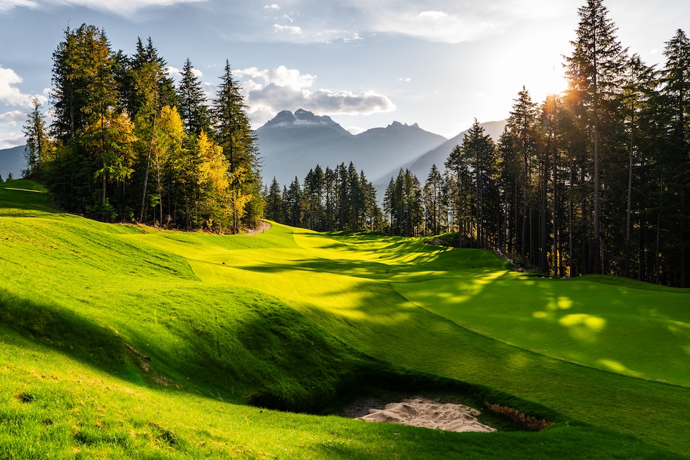 /content/dam/images/golfdigest/fullset/course-photos-for-places-to-play/cabot-revelstoke-british-columbiacanada.jpg