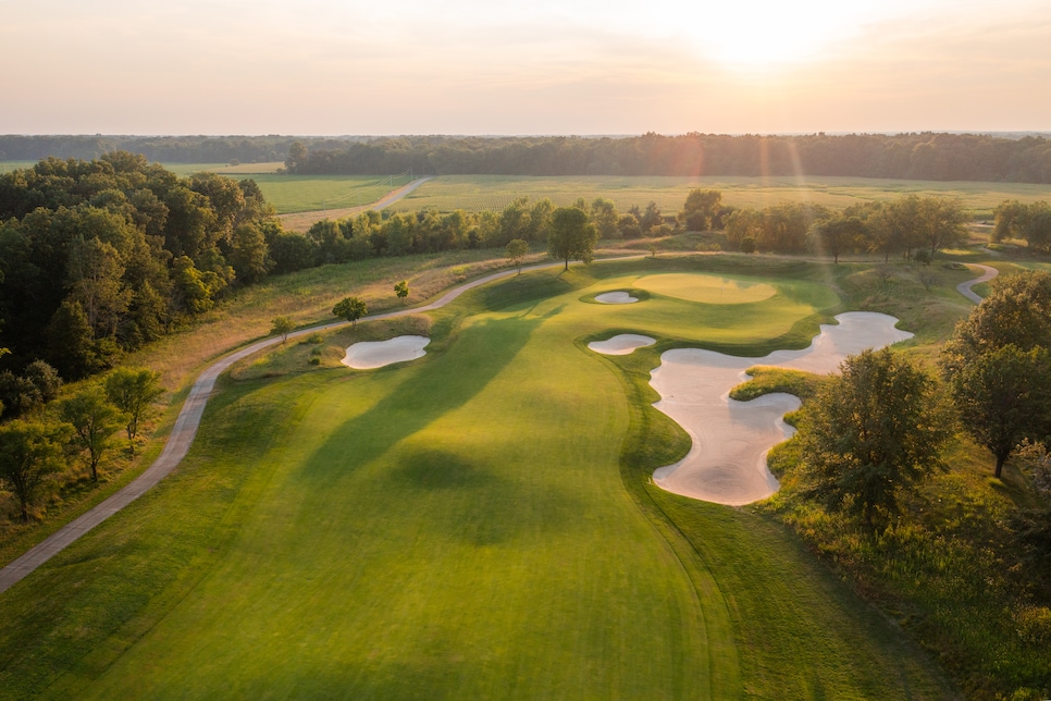 /content/dam/images/golfdigest/fullset/course-photos-for-places-to-play/canyata illinois Hole 7_Credit_Peyton Schaefer.jpg