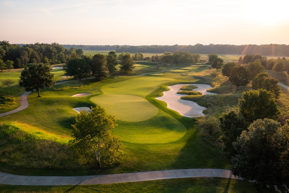 /content/dam/images/golfdigest/fullset/course-photos-for-places-to-play/canyata illinois Hole 8_Credit_Peyton Schaefer.jpg