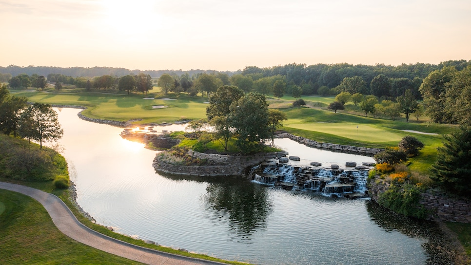 /content/dam/images/golfdigest/fullset/course-photos-for-places-to-play/canyata illinois Hole 9_Credit_Peyton Schaefer.jpg