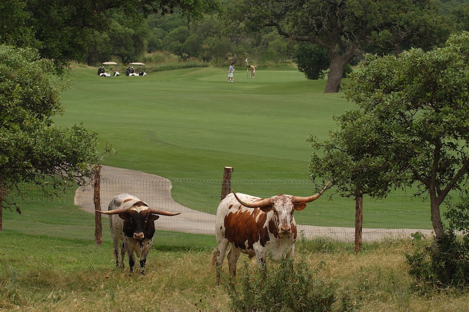 /content/dam/images/golfdigest/fullset/course-photos-for-places-to-play/canyon-springs-firstgreen-18089.jpg