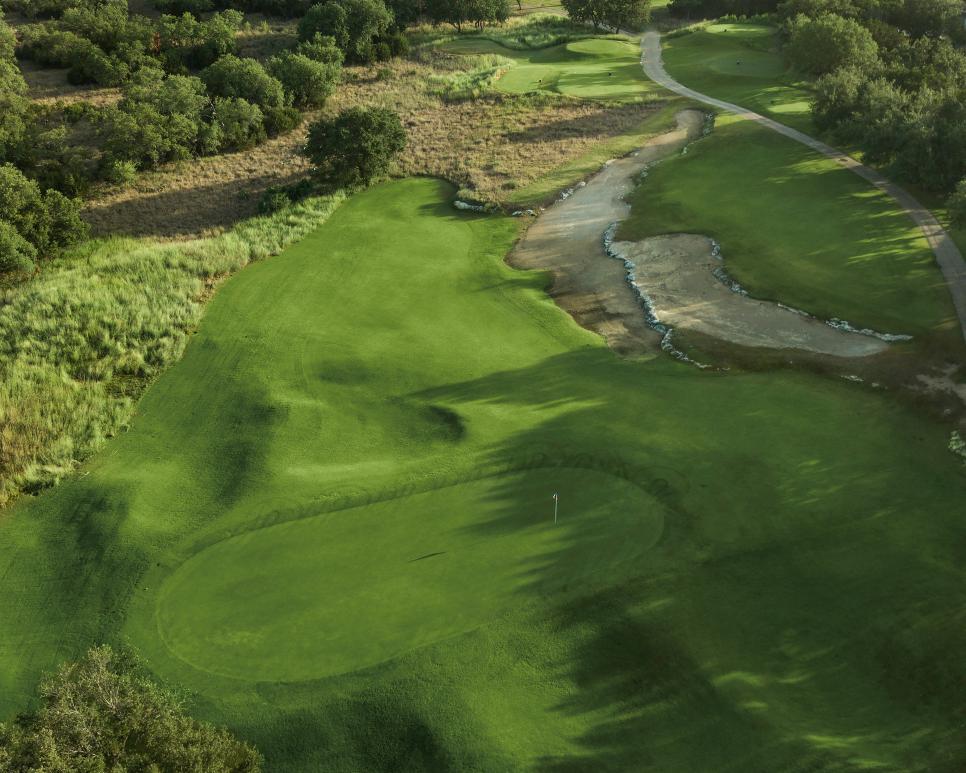 /content/dam/images/golfdigest/fullset/course-photos-for-places-to-play/canyon-springs-thirteenth-18089.jpg