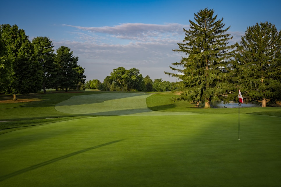 /content/dam/images/golfdigest/fullset/course-photos-for-places-to-play/carlisle-country-club-eleventh-hole-9534.jpg