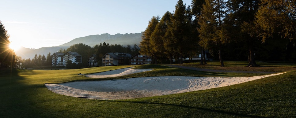 /content/dam/images/golfdigest/fullset/course-photos-for-places-to-play/crans-sur-sierre-switzerland.jpg