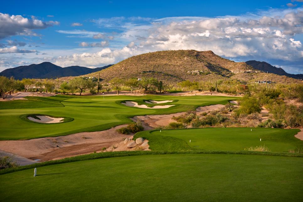 /content/dam/images/golfdigest/fullset/course-photos-for-places-to-play/desert-mountain-club-renegade-fourteenth-uptee-29772.jpg
