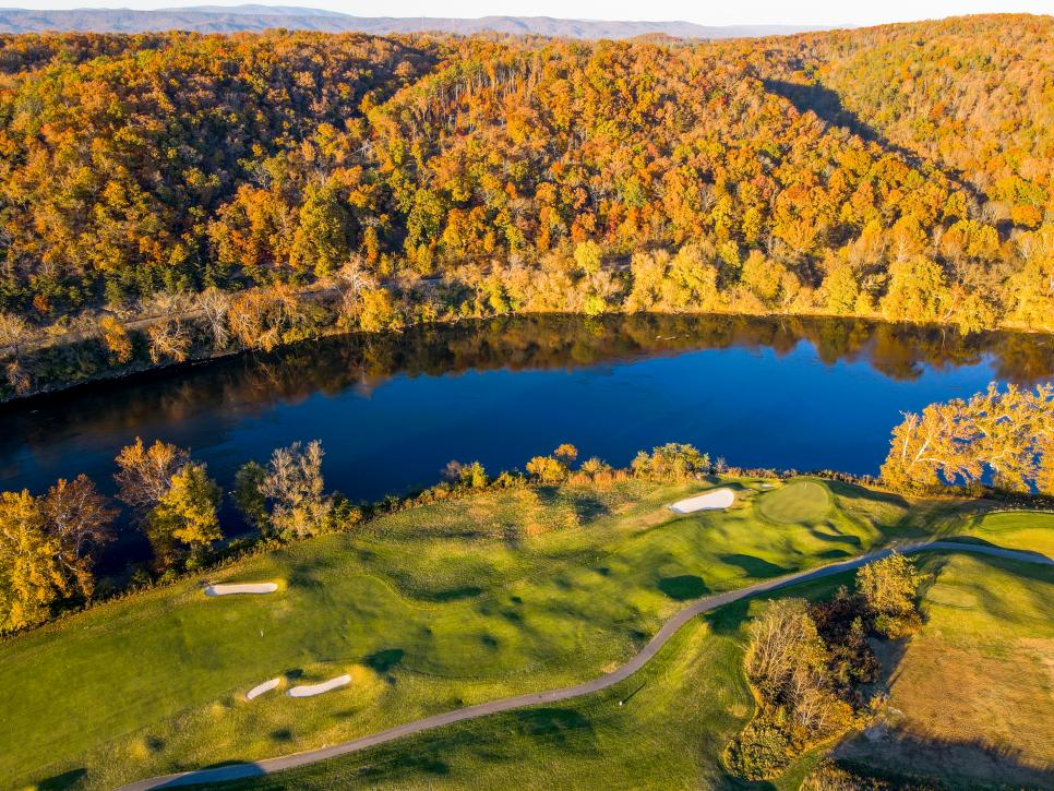 /content/dam/images/golfdigest/fullset/course-photos-for-places-to-play/dye-river-course-virginia-tech-18647.jpg