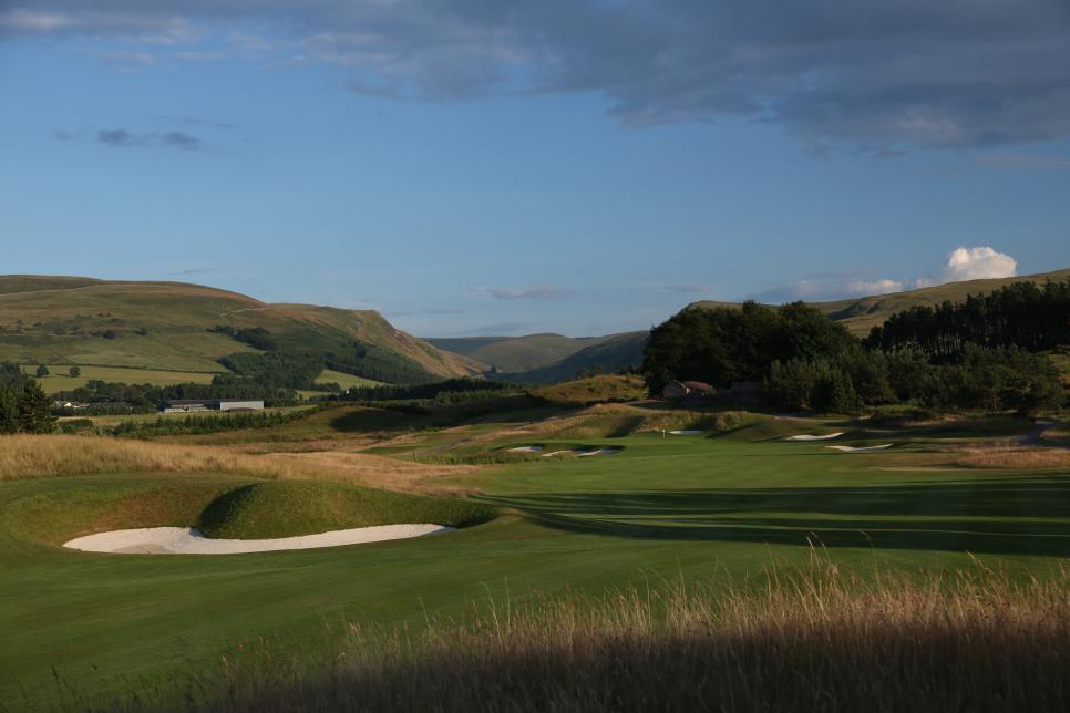 /content/dam/images/golfdigest/fullset/course-photos-for-places-to-play/gleneagles-pga-centenary-course-second-hole-scotland.JPG