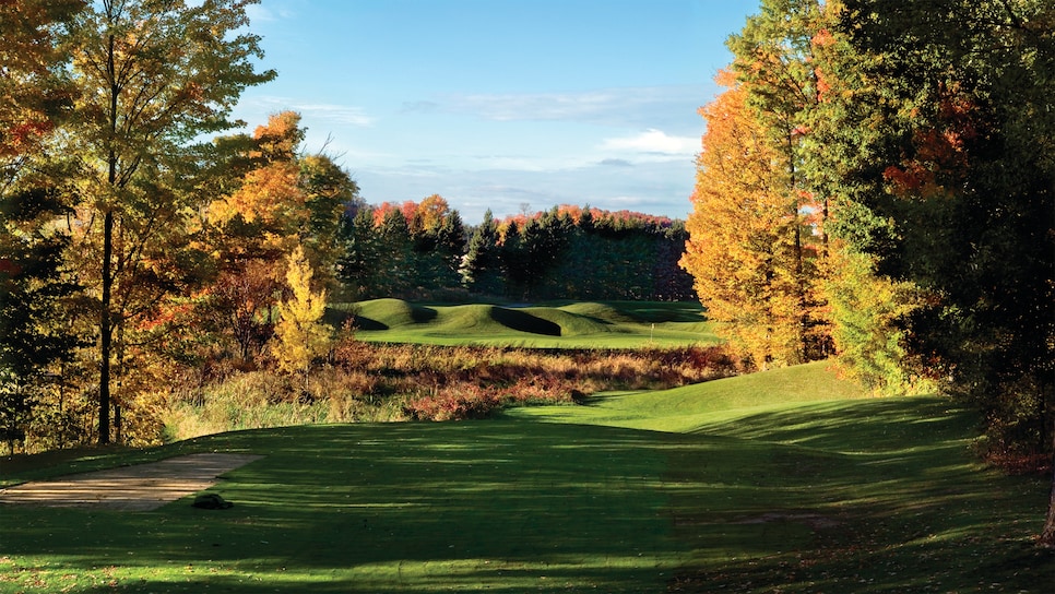 grand-traverse-resort-and-spa-bear-fourth-hole-5428