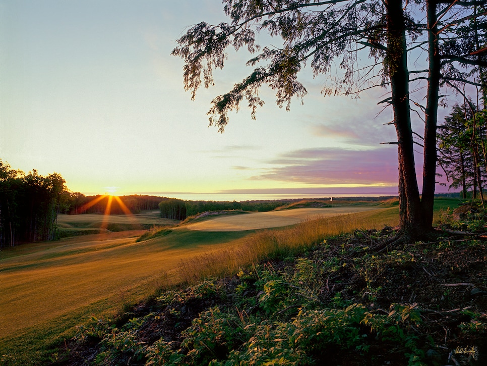 /content/dam/images/golfdigest/fullset/course-photos-for-places-to-play/greywalls-ninth-green.jpg