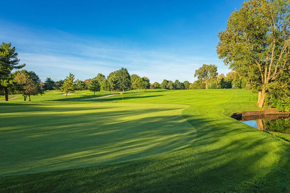 /content/dam/images/golfdigest/fullset/course-photos-for-places-to-play/griffin-gate-golf-course-kentucky.jpeg
