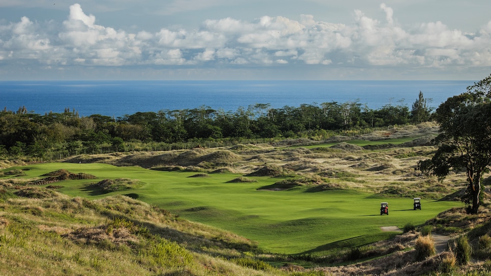 /content/dam/images/golfdigest/fullset/course-photos-for-places-to-play/heritage-golf-club-la-reserve-golf-links-ninth-hole-mauritius-jacob-sjoman.jpg