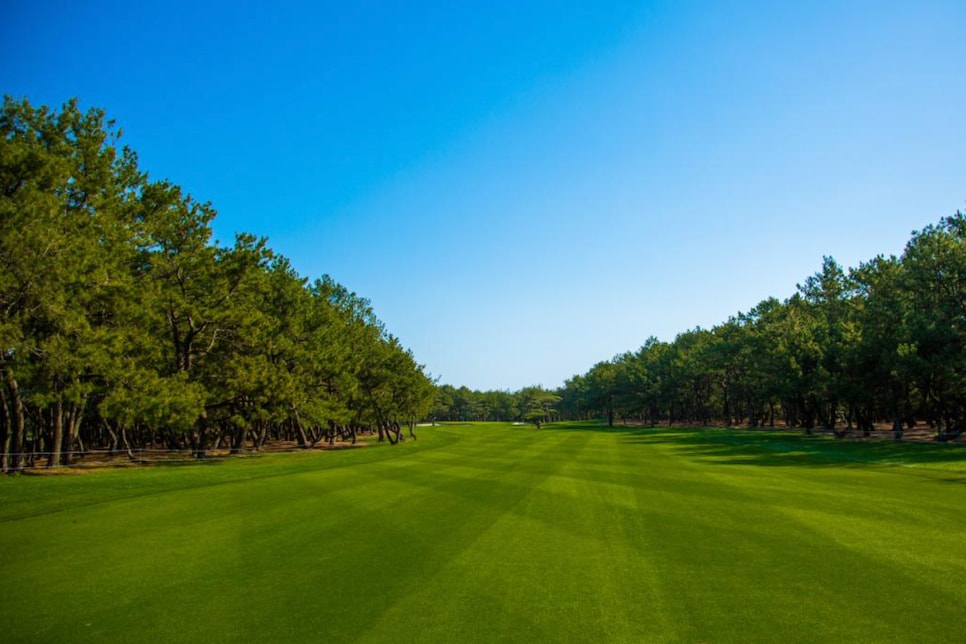 /content/dam/images/golfdigest/fullset/course-photos-for-places-to-play/https___seagaia.co.jp_pcc_course-guide_small_category_slug=sumiyoshi(2).jpg