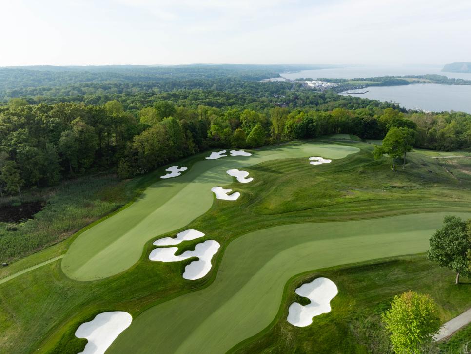 /content/dam/images/golfdigest/fullset/course-photos-for-places-to-play/hudson-national-golf-club-new-york-post-renovation-credit-tremont-sporting-co.jpg