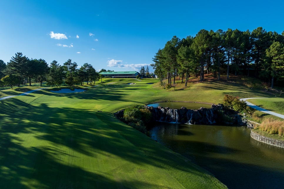 /content/dam/images/golfdigest/fullset/course-photos-for-places-to-play/kasugai-country-club-japan-eighteenth-hole.JPG