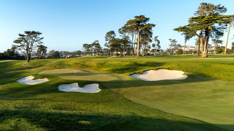 /content/dam/images/golfdigest/fullset/course-photos-for-places-to-play/lake-merced-san-francisco-eleven-809.jpg