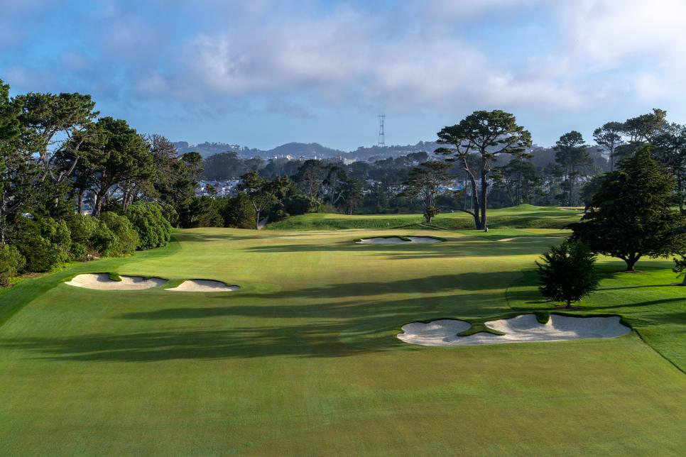 /content/dam/images/golfdigest/fullset/course-photos-for-places-to-play/lake-merced-san-francisco-fourth-809.jpg