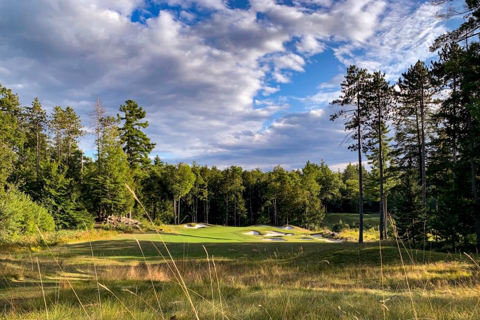 /content/dam/images/golfdigest/fullset/course-photos-for-places-to-play/lake-winnipesaukee-new-hampshire-fourth-12625.JPG