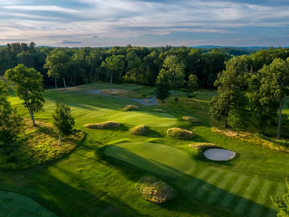 /content/dam/images/golfdigest/fullset/course-photos-for-places-to-play/manchester-country-club-new-hampshire-7400-first-eighth.jpg