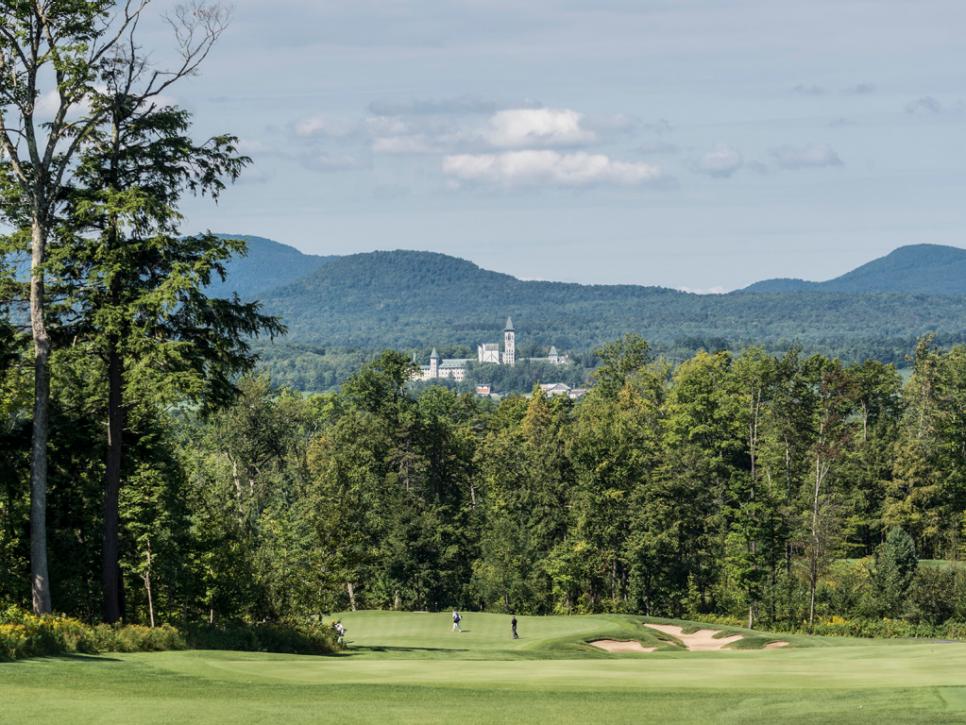 /content/dam/images/golfdigest/fullset/course-photos-for-places-to-play/memphremagog-canada.jpg