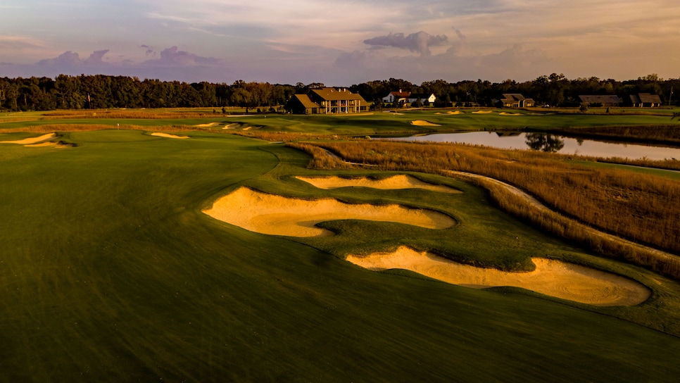 https://golfdigest.sports.sndimg.com/content/dam/images/golfdigest/fullset/course-photos-for-places-to-play/mossy-oak-golf-club-bunker-54997.jpg.rend.hgtvcom.966.544.suffix/1657219299732.jpeg