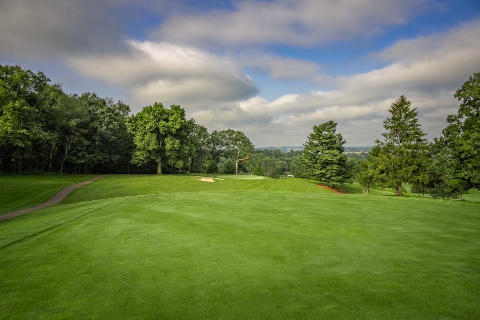 /content/dam/images/golfdigest/fullset/course-photos-for-places-to-play/mount-vernon-country-club-eighth-hole-8879.jpg