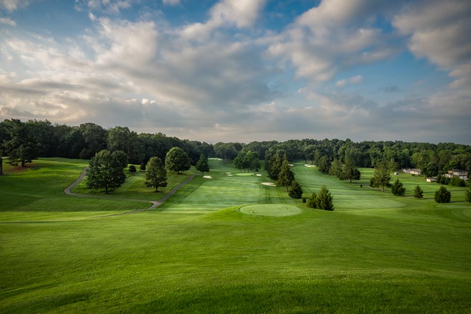 /content/dam/images/golfdigest/fullset/course-photos-for-places-to-play/mount-vernon-country-club-first-hole-8879.jpg