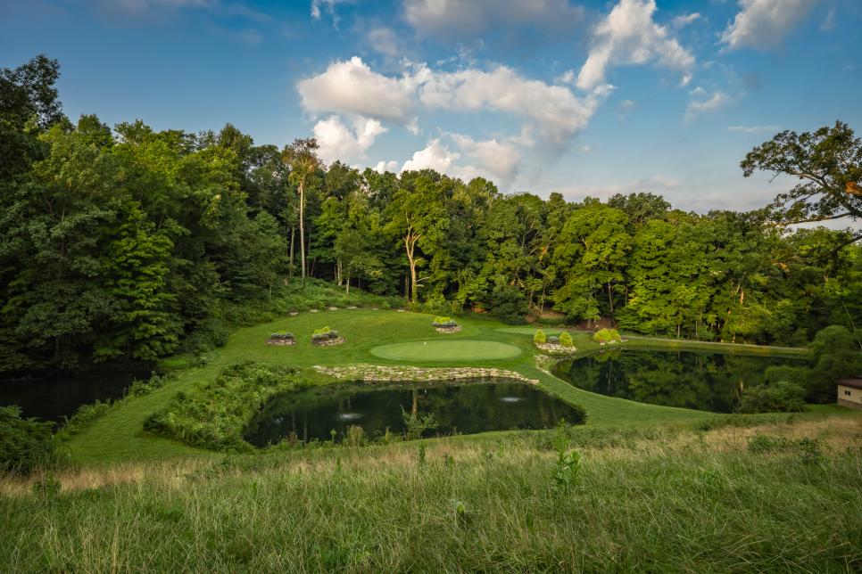 /content/dam/images/golfdigest/fullset/course-photos-for-places-to-play/mount-vernon-country-club-seventeenth-hole-8879.jpg