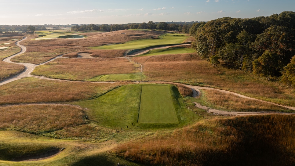 /content/dam/images/golfdigest/fullset/course-photos-for-places-to-play/national-golf-links-america-third.jpg