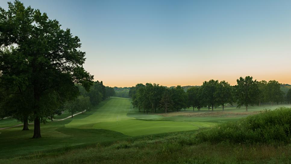 /content/dam/images/golfdigest/fullset/course-photos-for-places-to-play/oakwood-country-club-kansas-city.jpeg